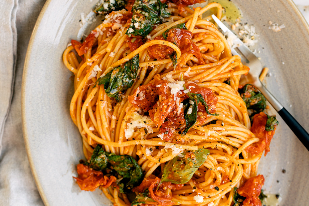 Simple Roasted Tomato & Smokey Chili Spaghetti  |  Gather & Feast