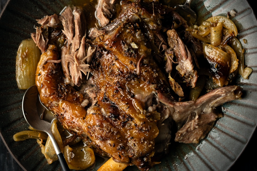 Fennel+Seed+%26+White+Wine+Slow-Cooked+Lamb+Shoulder+with+Garlic+Honey+%7C+Gather+%26+Feast