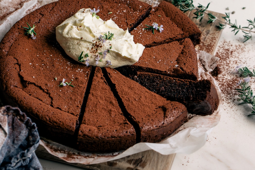 Flourless+Chocolate+Cake++%7C++Gather+%26+Feast
