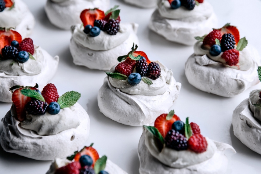 Meringues+with+Vanilla+Mascarpone+Cream%2C+Passionfruit+Curd%2C+Berries+%26+Fresh+Mint++%7C++Gather+%26+Feast