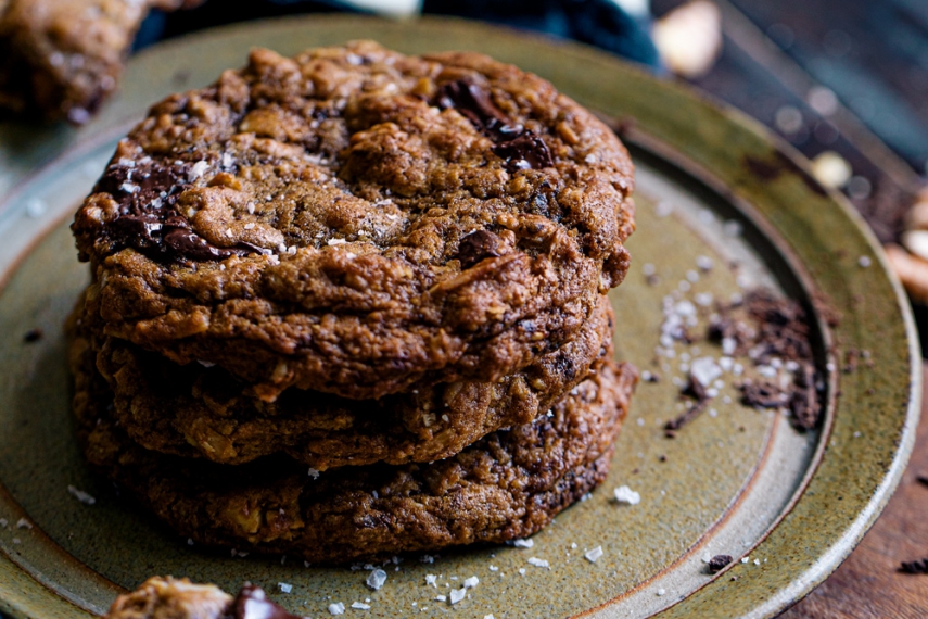 Oat%2C+Coconut+%26+Walnut+Chocolate+Chunk+Cookies++%7C++Gather+%26+Feast