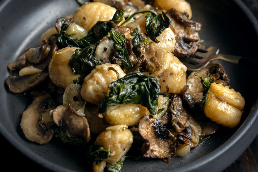Roast+Mushroom+Gnocchi+Tray+Bake+%7C+Gather+%26+Feast