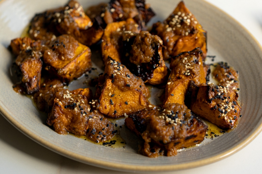 Roast+Pumpkin+with+Miso+Butter+%26+Toasted+Sesame+Seeds++%7C++Gather+%26+Feast