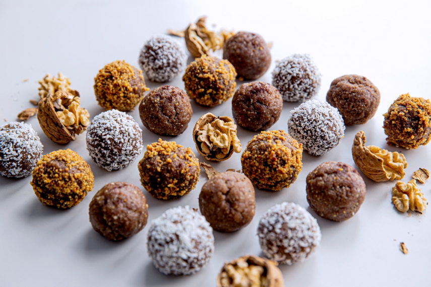 Roasted+Walnut+%26+Maple+Spiced+Protein+Balls++%7C++Gather+%26+Feast