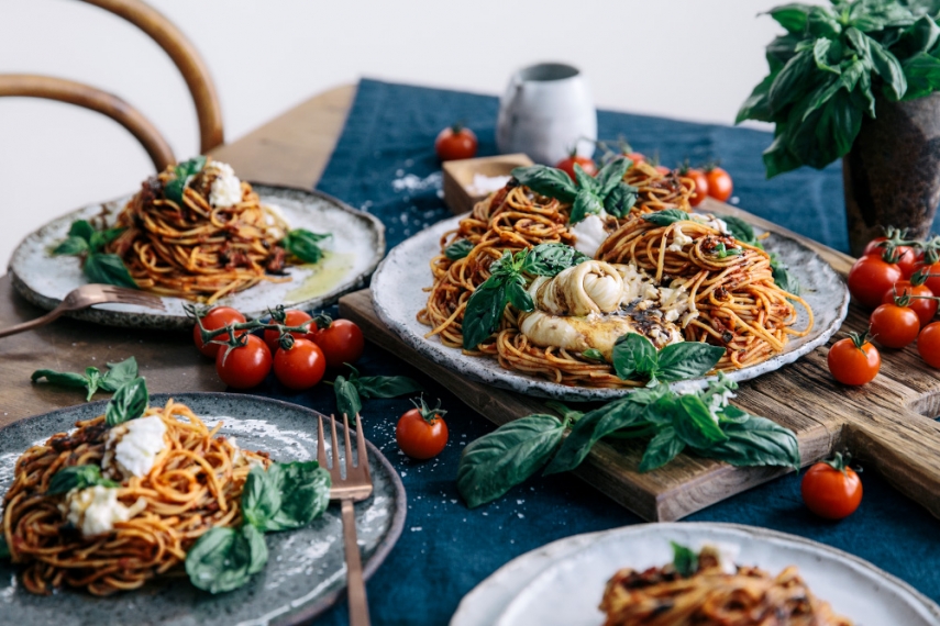 Tomato+%26+Balsamic+Spaghetti+with+Fresh+Basil+%26+Burrata++%7C++Gather+%26+Feast