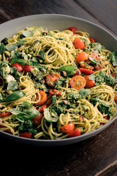 Basil%2C+Oregano+%26+Pistachio+Pesto+Spaghetti+with+Fresh+Tomatoes%2C+Feta+%26+Lemon++%7C++Gather+%26+Feast