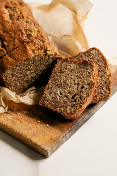 Browned+Butter+Spiced+Banana+Loaf+with+Salted+Maple+Butter++%7C++Gather+%26+Feast