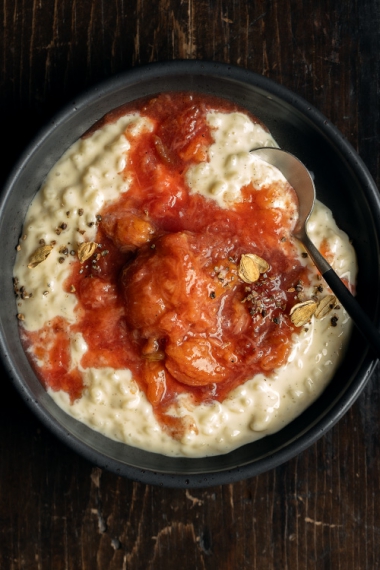 Cold+%26+Creamy+Vanilla+Rice+Pudding+with+Cardamom-Stewed+Plums+%7C+Gather+%26+Feast