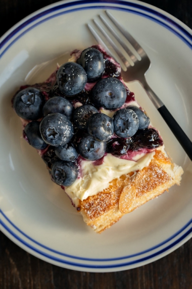 Easy+Fresh+Blueberry+Tart+%7C+Gather+%26+Feast