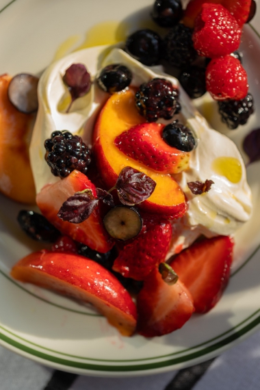 Extra+Virgin+Olive+Oil+and+Vanilla+Marinated+Fresh+Fruit+%7C+Gather+%26+Feast