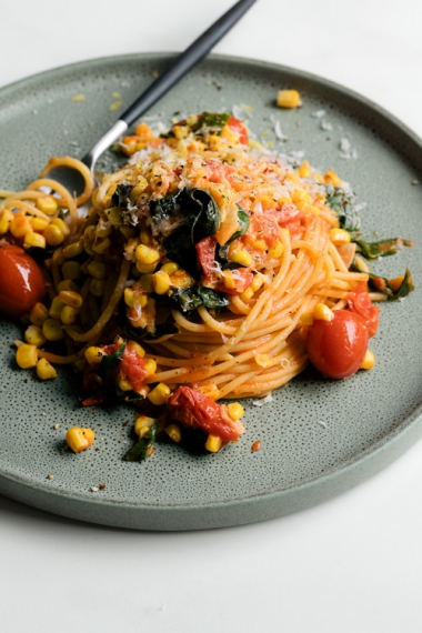 Cherry+Tomato+%26+Fresh+Corn+Spaghetti+with+Basil+%26+Lemon++%7C++Gather+%26+Feast