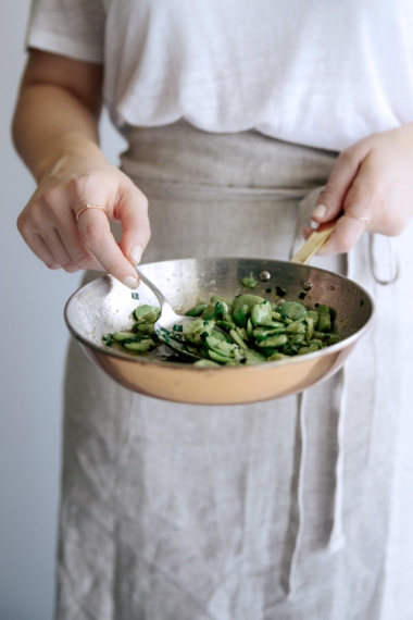 Fresh+Ricotta+with+Broad+Beans+%26+Rye+Sourdough+Breadcrumbs++%7C++Gather+%26+Feast