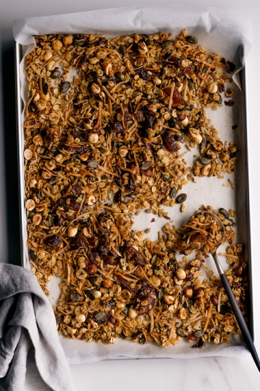 Hazelnut+%26+Date+Granola++%7C++Gather+%26+Feast