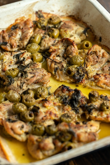 Lemon%2C+Green+Olive+%26+Oregano+Chicken+with+Olive+Oil+Flatbreads+%7C+Gather+%26+Feast
