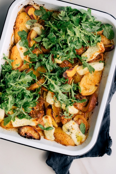 One-Pan+Smokey+Baked+Chicken+with+Halloumi+%26+Peaches++%7C++Gather+%26+Feast