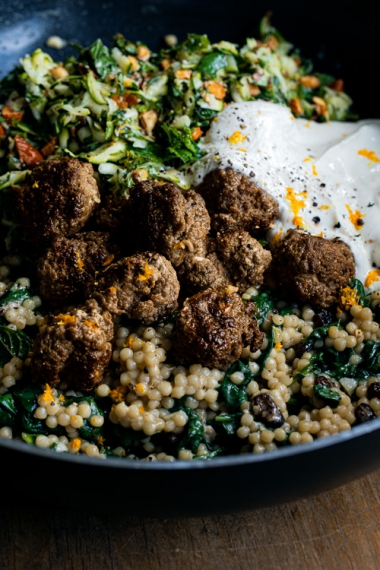 +Spiced+Meatballs+with+Pearl+%28Israeli%29+Couscous%2C+a+Fresh+Zucchini+Roasted+Almond+Salad%2C+%26+Honeyed+Yoghurt++%7C++Gather+%26+Feast