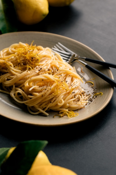 Creamy+Lemon+Spaghetti+with+Olive+Oil+Fried+Lemon+Zest++%7C++Gather+%26+Feast