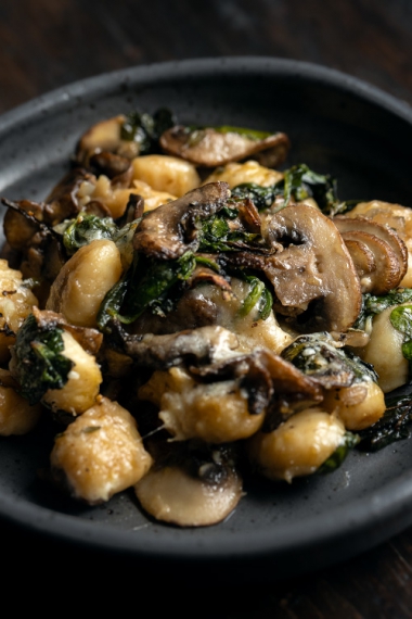 Roast+Mushroom+Gnocchi+Tray+Bake+%7C+Gather+%26+Feast