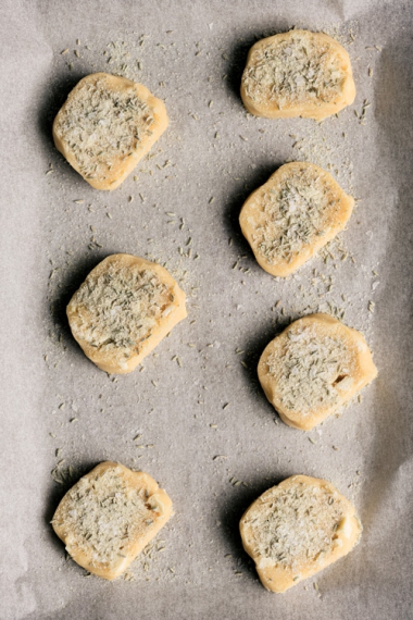 White+Chocolate+Chunk+Shortbread+with+Caramelised+Fennel+Seed++%7C++Gather+%26+Feast