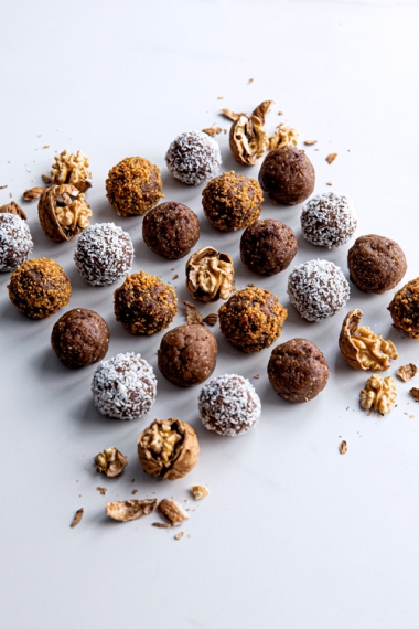 Roasted+Walnut+%26+Maple+Spiced+Protein+Balls++%7C++Gather+%26+Feast