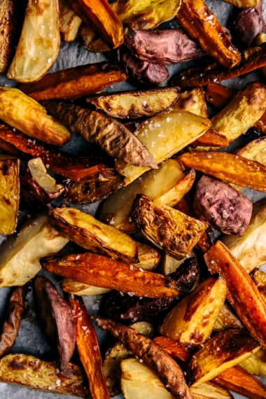 Smokey+Warm+Potato+Salad+with+Crispy+Quinoa++%7C++Gather+%26+Feast