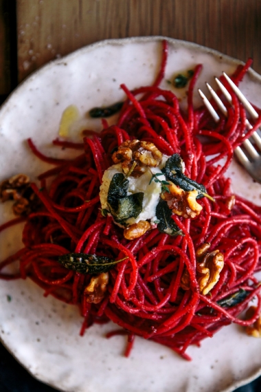 Roasted+Beetroot+%26+Thyme+Spaghetti+with+Olive+Oil+Toasted+Walnuts+%26+Sage++%7C++Gather+%26+Feast