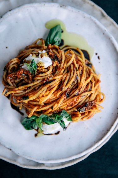 Tomato+%26+Balsamic+Spaghetti+with+Fresh+Basil+%26+Burrata++%7C++Gather+%26+Feast