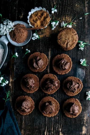 Vanilla+Spelt+Cookies+with+Avocado+Chocolate+Filling+%26+Berry+Chia+Jam++%7C++Gather+%26+Feast