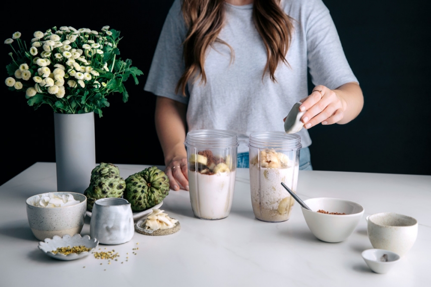 Cacao+%26+Custard+Apple+Smoothie+Bowl+with+Cacao+Quinoa+Granola++%7C++Gather+%26+Feast