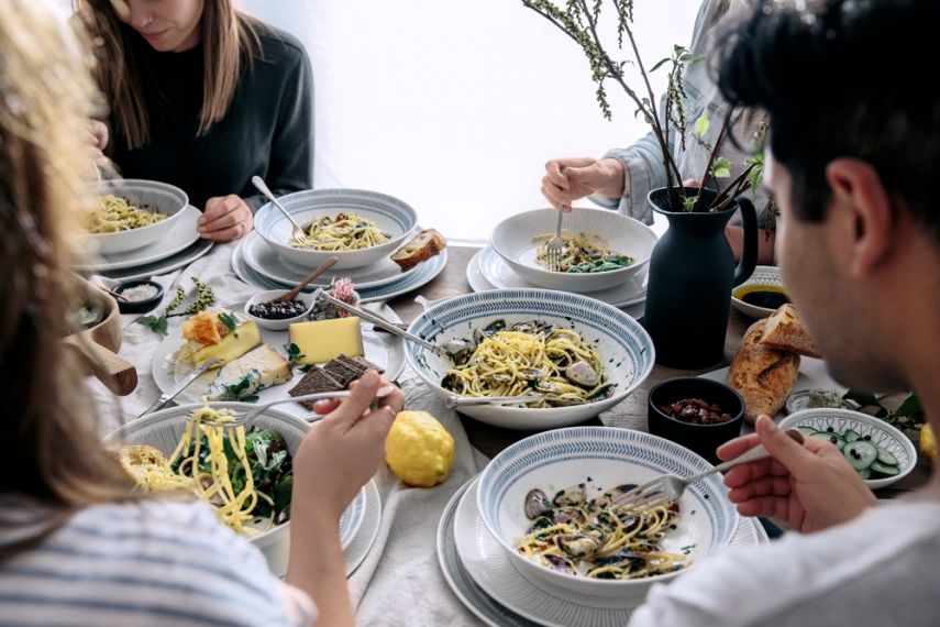 Spaghetti+Vongole+%28Clams%29+with+Roasted+Almonds+%7C+Gather+%26+Feast