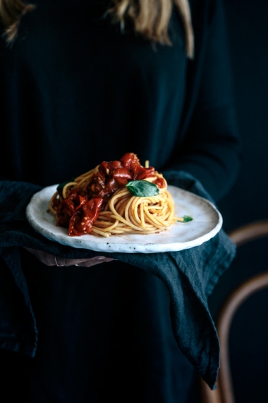 Simple+Roasted+Tomato+%26+Smokey+Chili+Spaghetti++%7C++Gather+%26+Feast