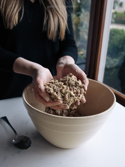 Berry+Buckwheat+%26+Hazelnut+Crumble+with+Fresh+Mint++%7C++Gather+%26+Feast