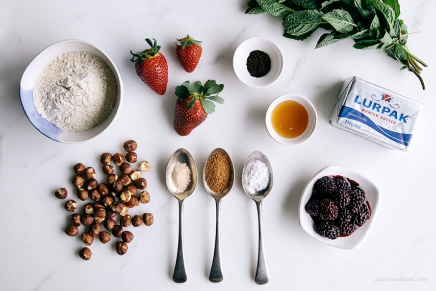 Berry+Buckwheat+%26+Hazelnut+Crumble+with+Fresh+Mint++%7C++Gather+%26+Feast