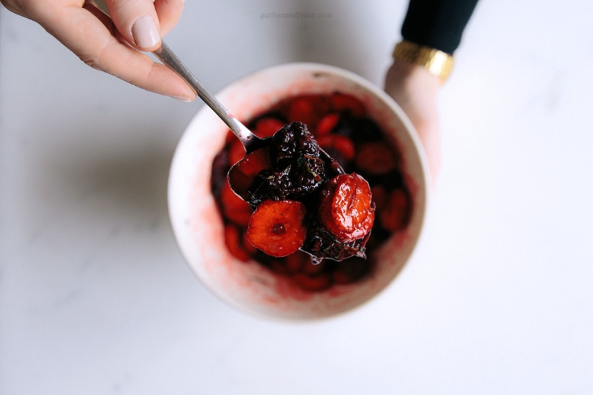 Berry+Buckwheat+%26+Hazelnut+Crumble+with+Fresh+Mint++%7C++Gather+%26+Feast