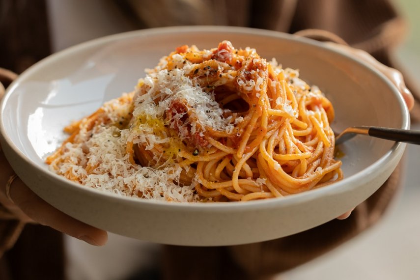 Tomato%2C+Olive+Oil+%26+Garlic+Pantry+Spaghetti+%7C+Gather+%26+Feast