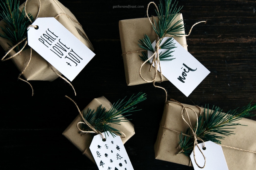 Kraft design Black and White Christmas Gift Tags - Printable at